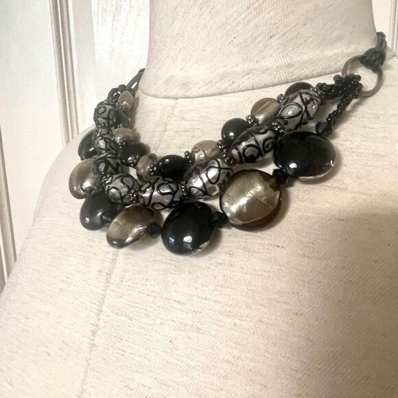 Black beaded multi strand Necklace - Picture 3 of 10
